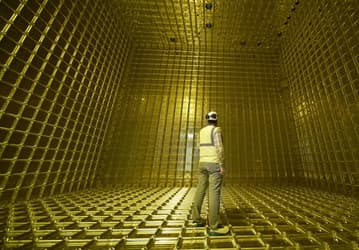Если выдержит 300 тысяч вольт — можно закапывать на полтора километра: CERN испытывает детектор будущего