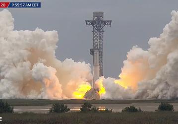SpaceX провела 15-секундный прожиг Booster 20 перед полётом Starship Flight 13