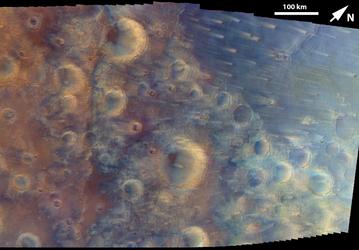 Аппарат NASA Psyche запечатлел детали поверхности Марса во время пролёта к астероиду