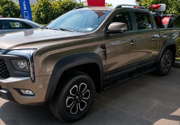 Китайский конкурент Toyota Hilux и Great Wall Poer выходит в России: 177 л.с., полный привод с блокировками, оцинкованный кузов — за 3,2 млн рублей