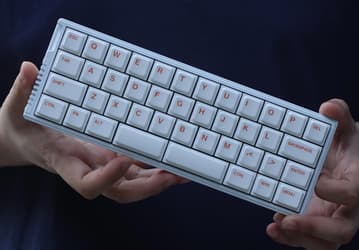 Клавиатура без кнопок F1-F12 и цифрового ряда. Chosfox показала механическую 40-процентную Init40