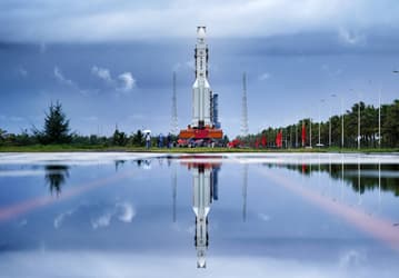 Китай отложил запуск «Чанъэ-7» к южному полюсу Луны: ближайшее окно для запуска закроется до сентября