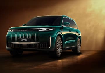 Российский аналог Li Auto L9 с гарантией 8 лет, 469 л.с., богатым оснащением и запасом хода 1100 км на баке бензина — 7,5 млн рублей. Стартовали продажи Exlantix ET8