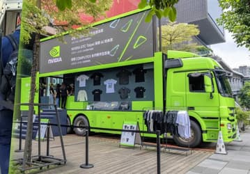 Компания Nvidia даёт возможность купить GeForce RTX 50 по рекомендованной цене, но только на мероприятии QuakeCon