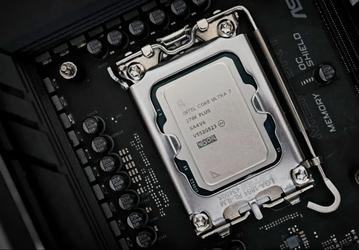 Intel может разделить потребительские настольные процессоры на две разные линейки с разными сокетами
