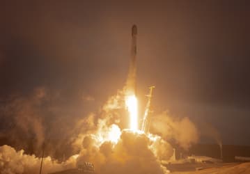 24 спутника на орбите, 26-я посадка первой ступени: SpaceX снова запустила Starlink