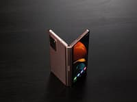 Samsung намерена доминировать и дальше. Компания выпустит намного больше раскладушек Galaxy Z Flip4, чем аппаратов текущего поколения