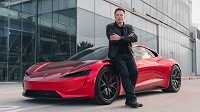 Роботы Tesla Optimus теперь могут разговаривать при помощи Grok