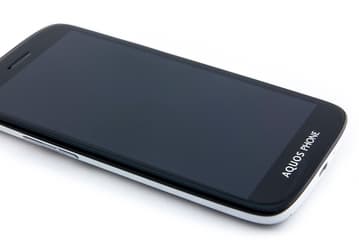 Sharp испытывает нехватку пятидюймовых панелей Full HD