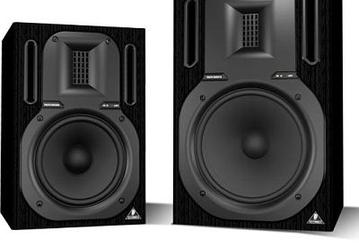 Behringer Truth B3031A / B3030A — студийные мониторы с ленточными твитерами и кевларовыми диффузорами вуферов