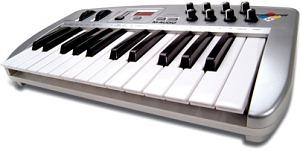 M-Audio обновляет модельный ряд MIDI-клавиатур: 25-клавишная модель Oxygen 8 v2 с новыми функциями