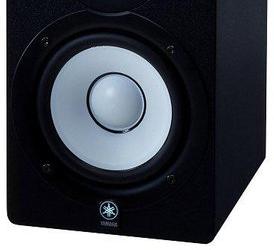 Yamaha HS - серия  активных студийных мониторов из двух полочных моделей и сабвуфера