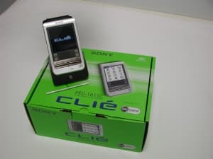 Новый CLIE PEG-T615C/G от Sony