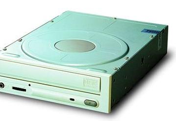 Новый CD-RW привод MZ-R5112A от Marantz