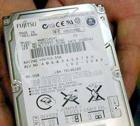 2,5-дюймовая 40 Гб модель ATA/133 винчестера от Fujitsu
