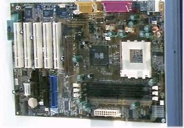 CeBIT 2002: на стенде ASUS, часть 2