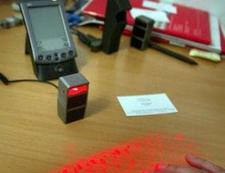 Клавиатура без проводов... и кнопок