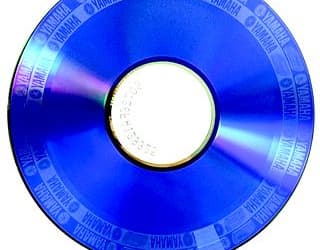 48x CD-RW привод от Yamaha  с поддержкой DISK@TATOO