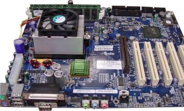 Фото дня: Socket 754 плата Solo и AMD ClawHammer
