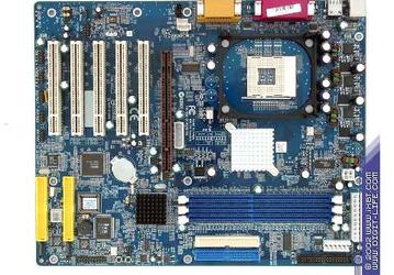 Photo of the day: Shuttle&acute;s SiS648-based AS45GT/R board
