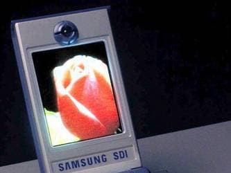 2,2-дюймовый PHOLED-экран Universal Display для сотового телефона