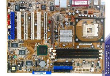 Фото дня: i845PE плата P4PE от ASUS