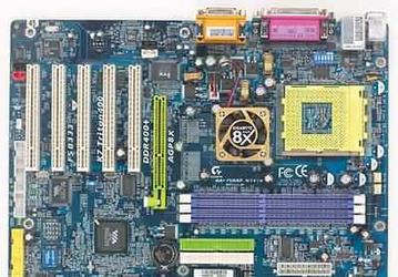GA-7VAXP Ultra серии K7 Triton 400: новая плата от Gigabyte на чипсете VIA KT400