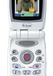 Panasonic P251iS: новый молодежный мобильник для сетей NTT DoCoMo
