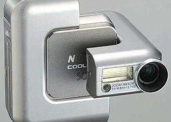 Nikon Coolpix SQ: 3.1 megapixels in miniature