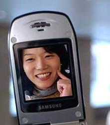 Альянс Samsung с Infineon и новый телефон SPH-V3000