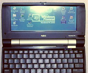 MobilePro 900: новый PDA от NEC со старыми характеристиками