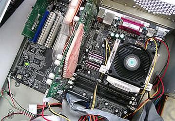 ASUS P4PE и 800 МГц FSB: плату еще рано списывать со счетов!