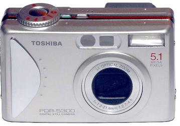 Фото с презентации Toshiba в Москве: новая 5,1-Мп цифровая камера PDR-5300