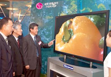 71-дюймовый Giant PDP: плазменный ТВ от LG Electronics с 1,8-метровой диагональю