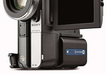 Handycam DCR-PC330: цифровая видеокамера Sony с 3-мегапиксельной CCD