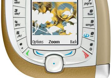 Nokia 7600  обычный телефон необычной формы