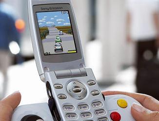 Z600 — складной телефон Sony Ericsson со встроенной камерой