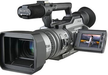 DCR-VX2100 MiniDV Handycam  очередная камера с 3 ПЗС от Sony