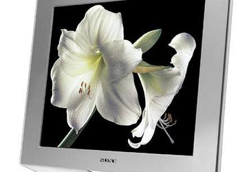 SDM-HS73P: 17” ЖК-дисплей Sony с покрытием Onyx-black