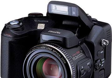 FujiFilm FinePix S20 Pro — гибрид F700 и S7000