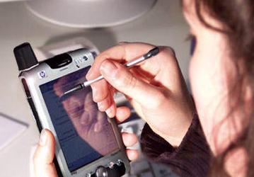 HP iPAQ 6000: a novelty under Pocket PC Phone Edition