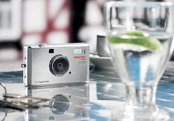 Minox DD100: 2,1 млн. пикселей в миниатюре