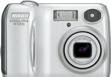 Nikon Coolpix 4100  Coolpix 3200 с 4 мегапиксельной матрицей