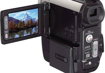 DCR-PC350  3-мегапиксельная MiniDV камера Sony