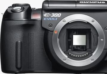 EVOLT E-300  цифровая SLR для потребительского рынка