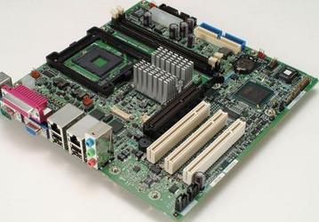Первые micro ATX платы под Pentium M c разъемами PCI-E от PFU