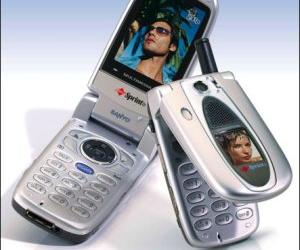 Sanyo и Sprint: новый камерафон MM-5600