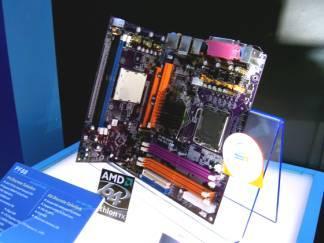 CeBIT 2005: ECS представляет плату для P4/K8
