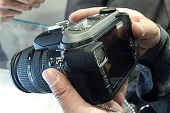 Samsung Digimax Pro 815: выглядит как SLR, но не SLR