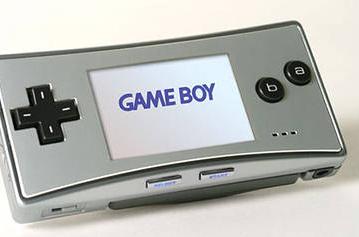 GameBoy Micro: ответ Nintendo производителям сотовых телефонов